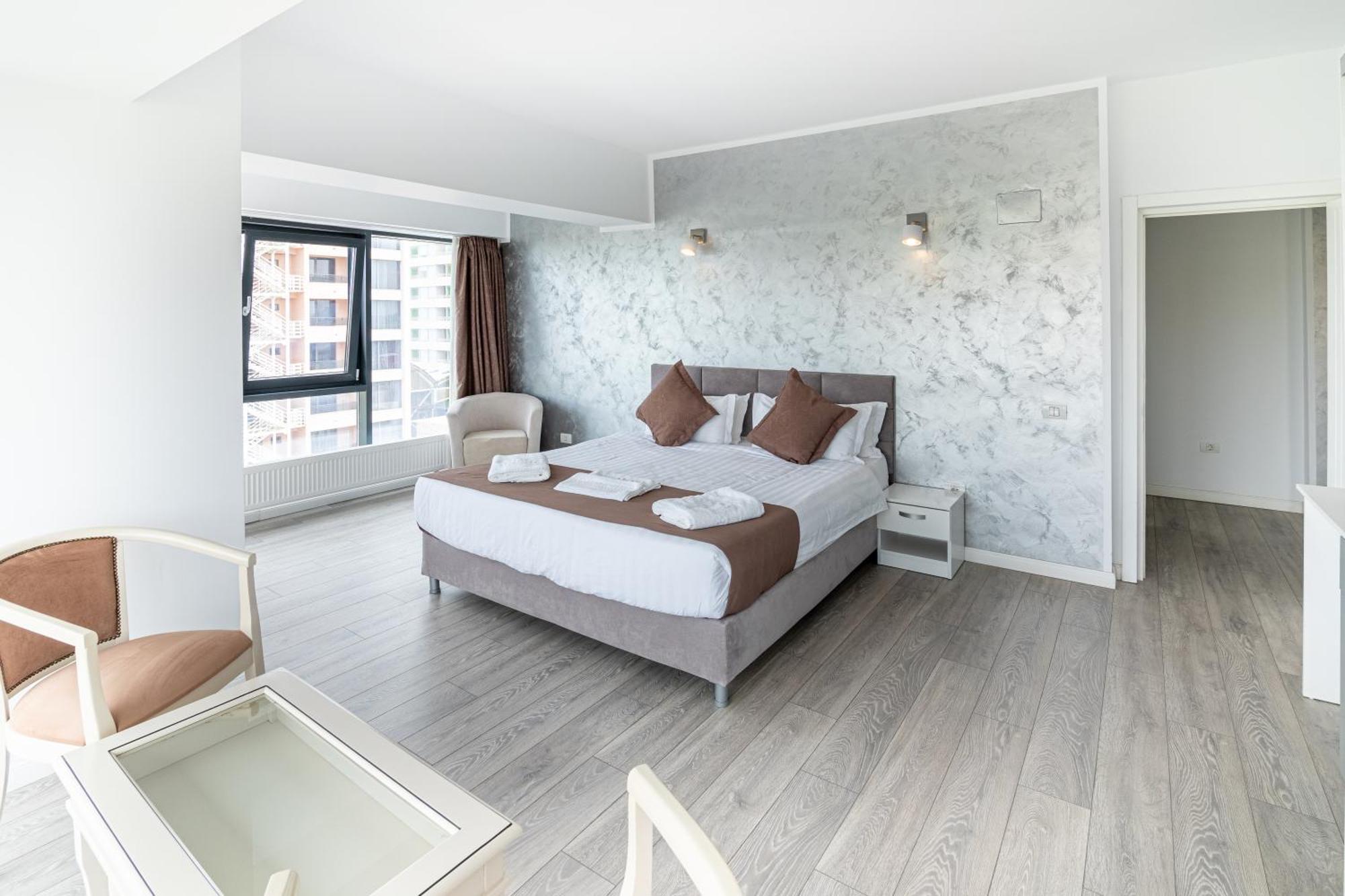 Miramare Residence Aparthotel Navodari Dış mekan fotoğraf